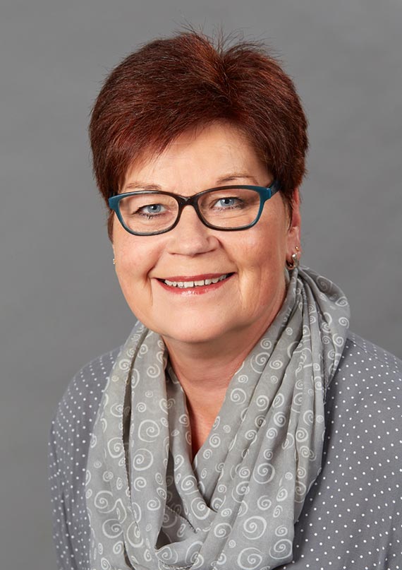 Corinna Kuhn, Büroorganisation